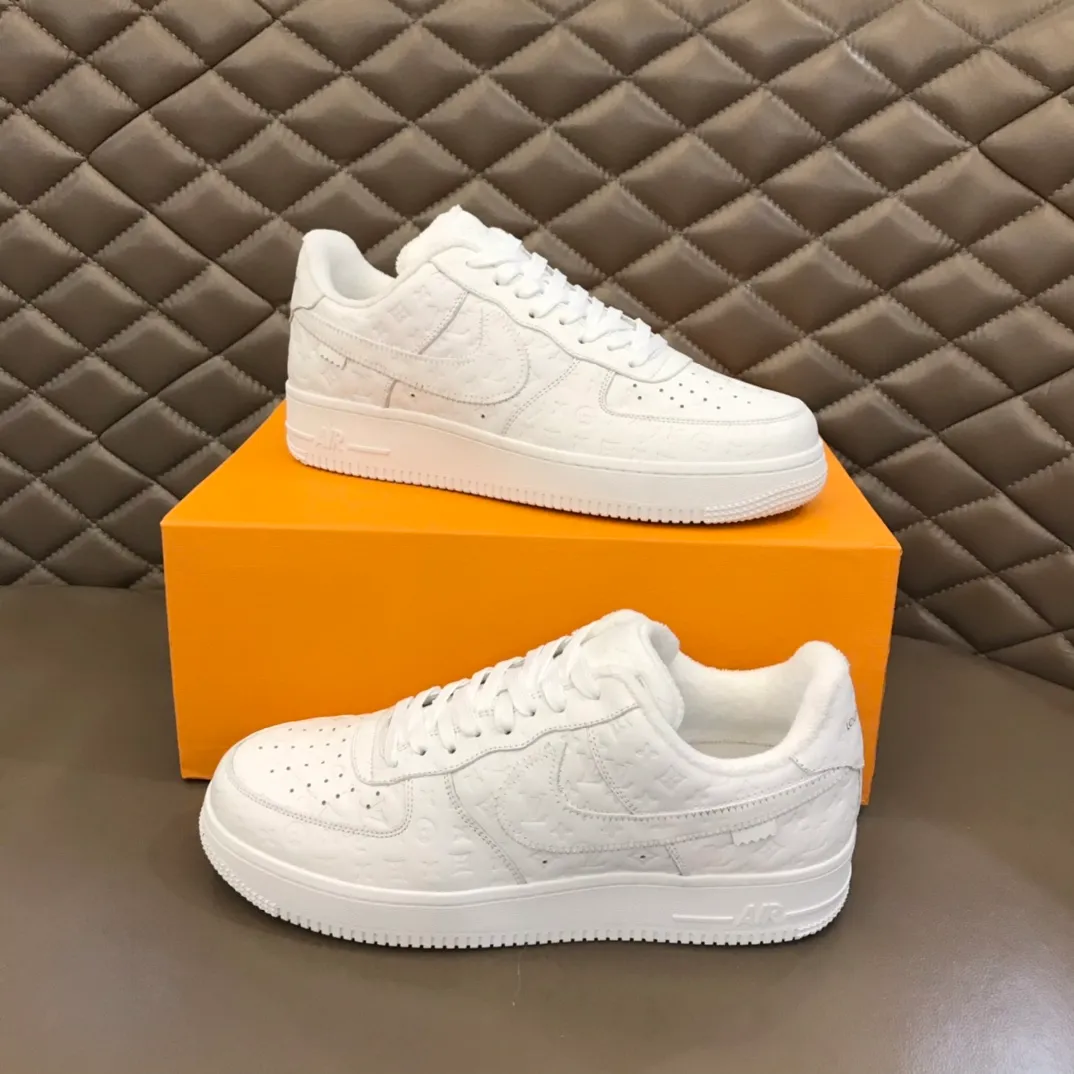 Men's shoes💰p440 "*oui* Vuitto*" x OFF-WHITE x Nike three-party collaboration! Trendy and cool men's casual sports shoes with unrivaled color matching. The design idea basically continues the style of THE TEN. The Swoosh line and tongue label have a very familiar visual effect and are both fashionable and trendy! A must-have for fashionistas! The effect on your feet is absolutely stunning! Size: 38-45